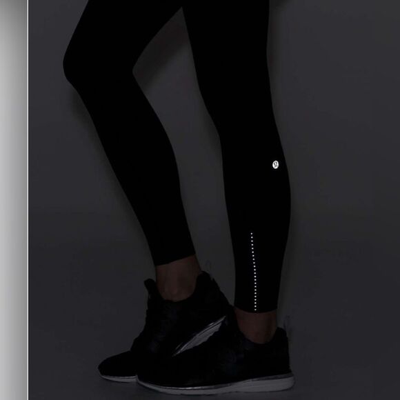 Lululemon Fast _Free 7/8 Tight II *Nulux 25", Size 4 - Picture 3 of 11